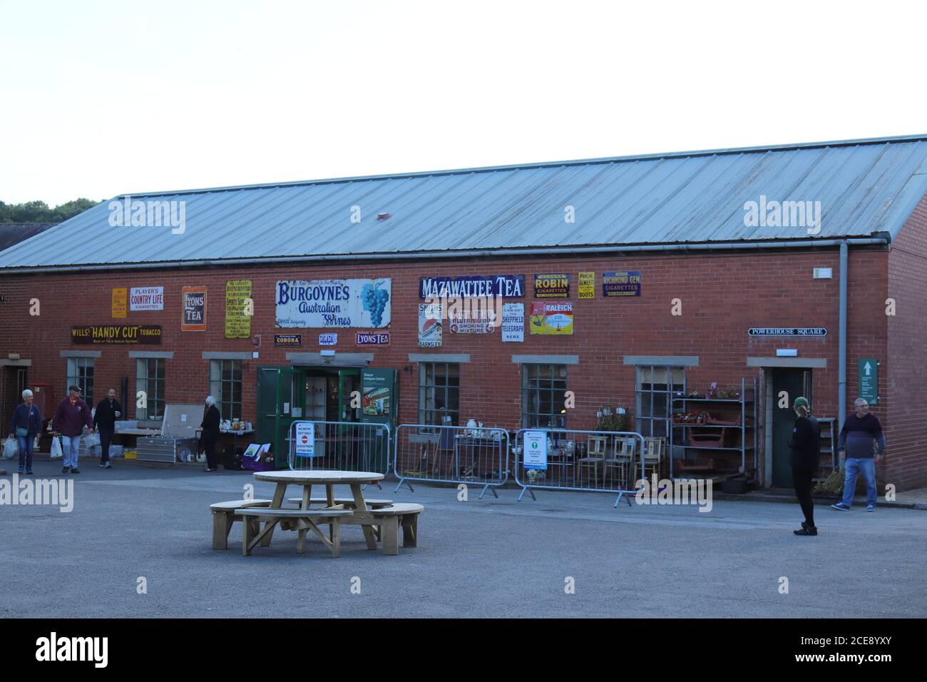MAGASINS DE TRAVAIL ET GALLORIES AU VILLAGE DE CONSERVATION DU XVIIIE SIÈCLE DANS LE CENTRE DU PATRIMOINE D'ELSECAR, À ELSECAR.BARNSLEY, YORKSHIRE DU SUD, ANGLETERRE. Banque D'Images