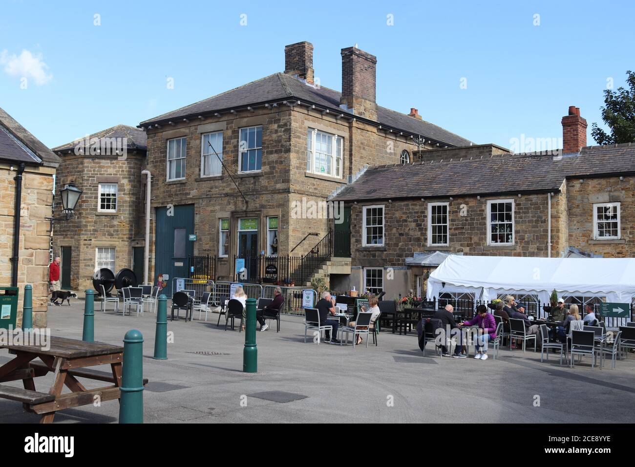 MAGASINS DE TRAVAIL ET GALLORIES AU VILLAGE DE CONSERVATION DU XVIIIE SIÈCLE DANS LE CENTRE DU PATRIMOINE D'ELSECAR, À ELSECAR.BARNSLEY, YORKSHIRE DU SUD, ANGLETERRE. Banque D'Images