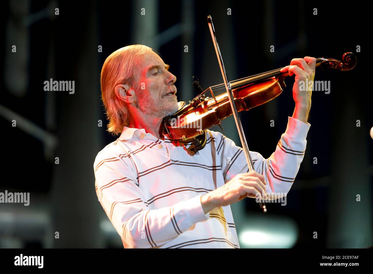 Festival de Jazz 'Jazz a Juan' à Juan-les-Pins (sud-est de la France), le 16 juillet 2017 : trio Jean-Luc Ponty avec Kyle Eastwood - Jean-Luc Ponty - Banque D'Images