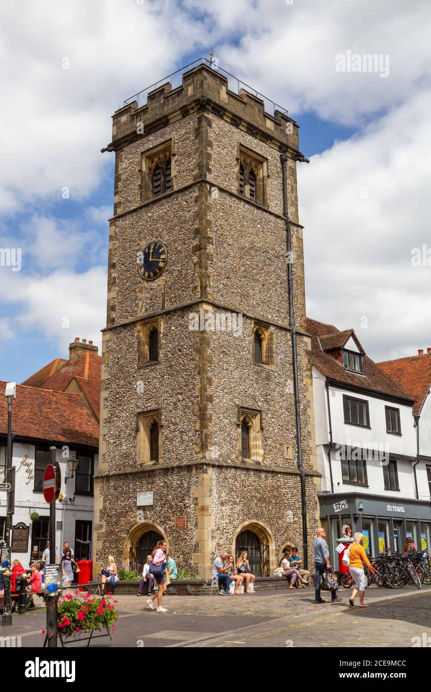 The Clock Tower, le seul beffroi médiéval encore en vie en Angleterre, St Albans, Hertfordshire, Royaume-Uni. Banque D'Images