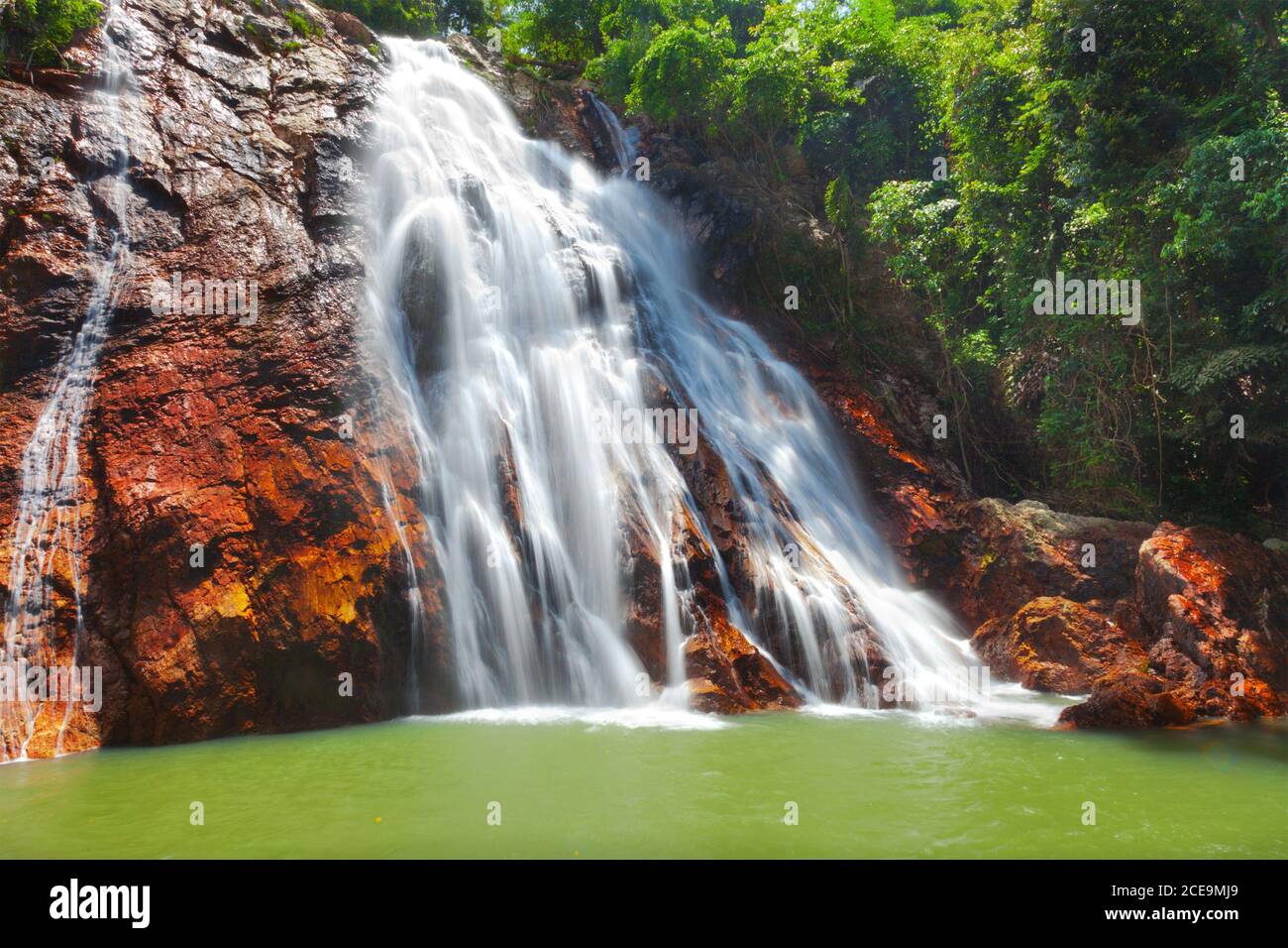 Na Muang 1 Waterfall Banque D'Images