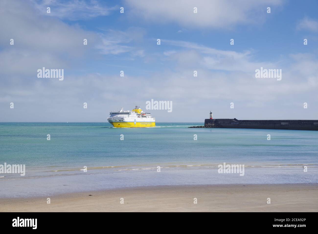 Ferry Transmanche Ferries de Dieppe arrivant à Newhaven (Sussex, Royaume-Uni) Banque D'Images