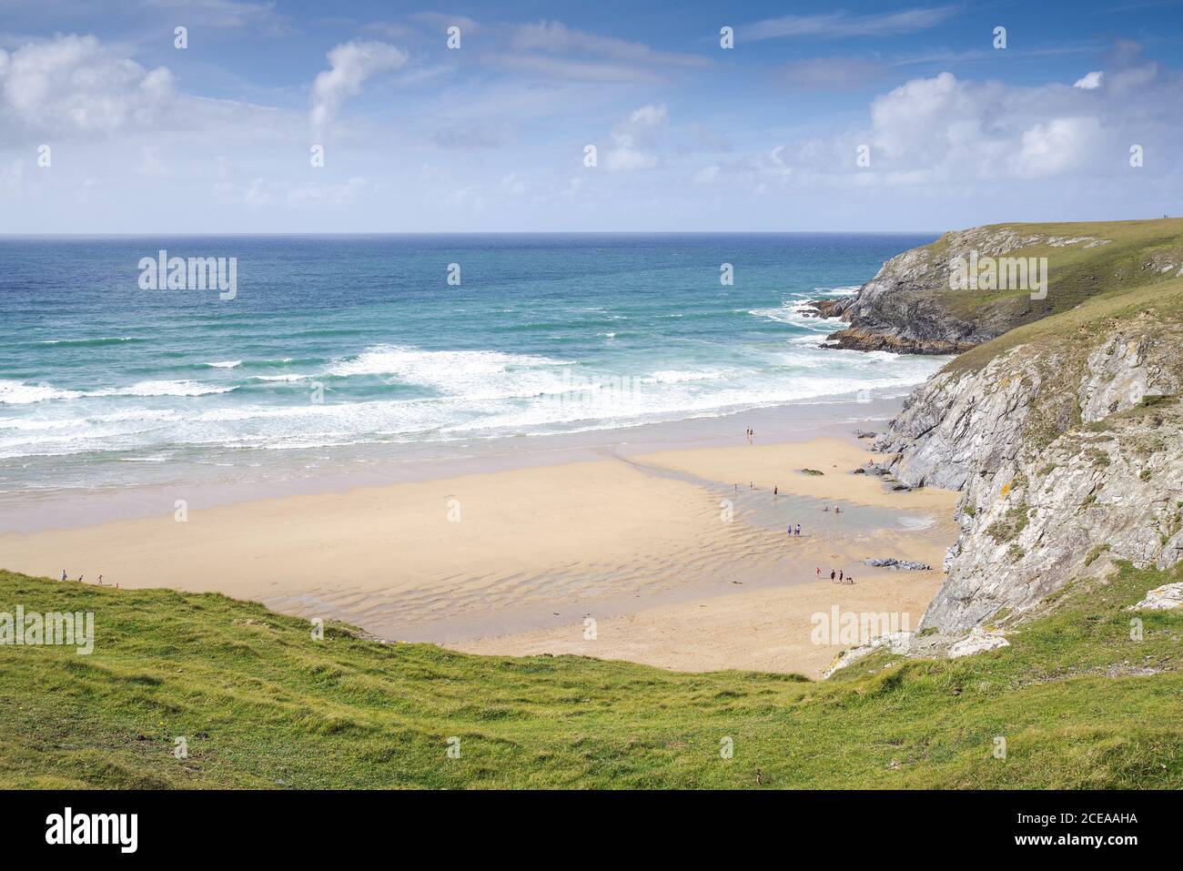 Belle plage de Cornish isolée près de Holywell Bay - Cornwall, Royaume-Uni Banque D'Images