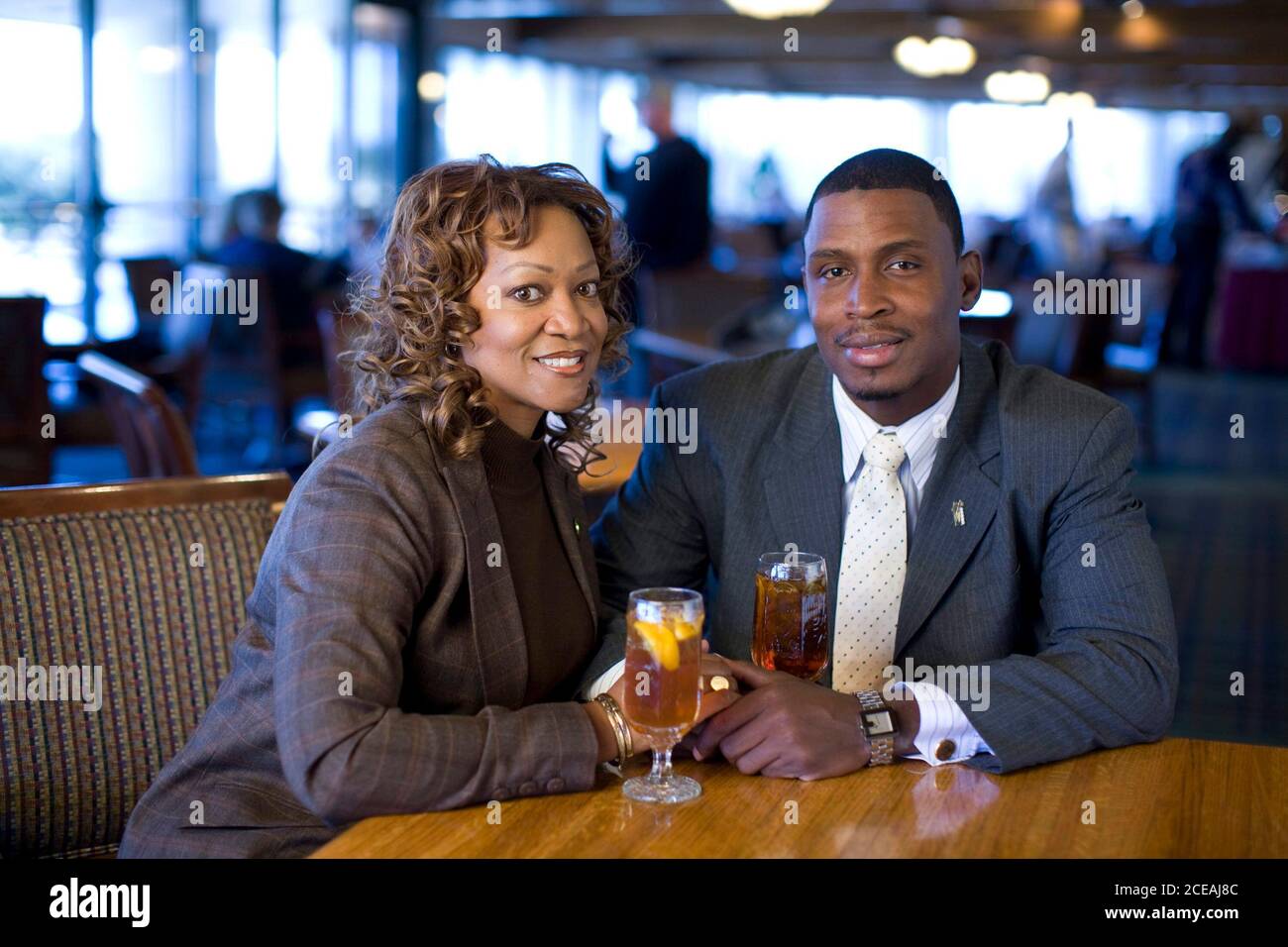 Dallas, TX 31 janvier 2008 : le couple d'entrepreneurs afro-américains à succès Rosa et Jorrick se bat au début des années 40 dans le country club de banlieue où ils sont membres et jouent régulièrement au golf. ©Bob Daemmrich Banque D'Images