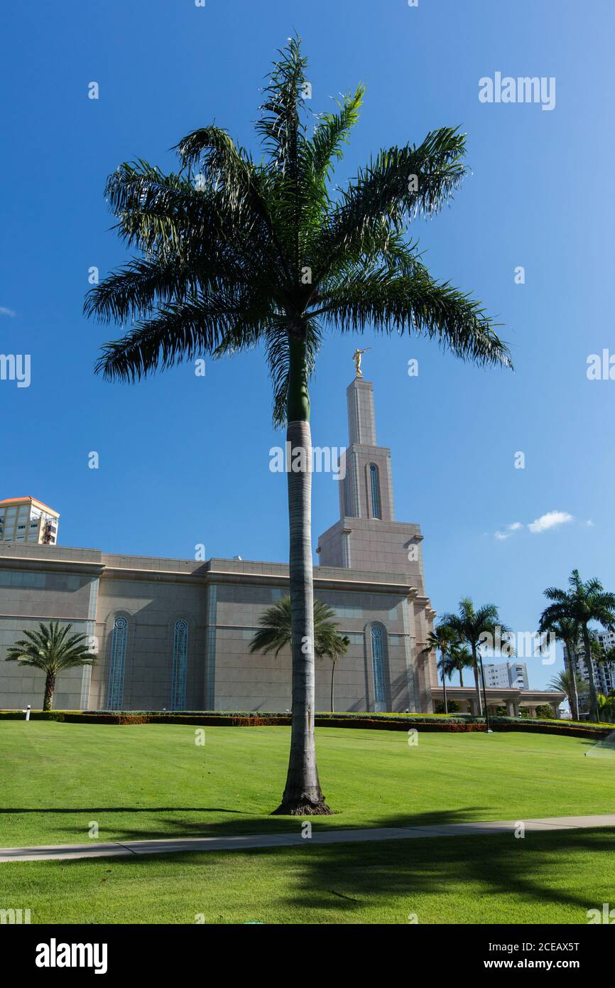 Le temple de Saint-Domingue de l'Église de Jésus-Christ des Saints des derniers jours a été achevé en 2000. Il s'agit du premier LDS ou Banque D'Images