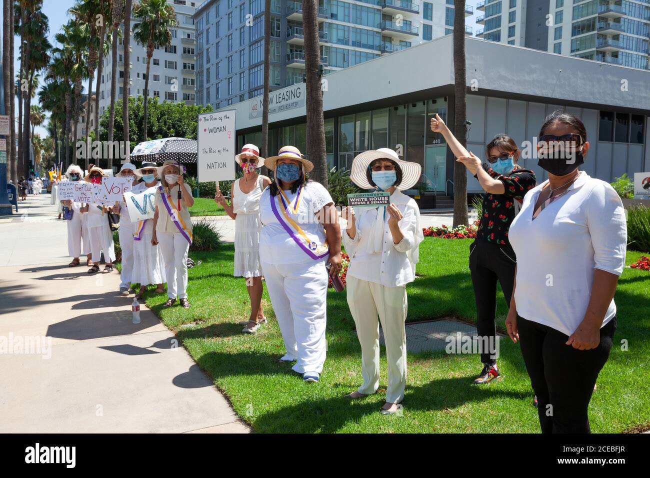 Long Beach, CA, USA - long Beach suffrage 100 Silent Sentinels célébration du centenaire à l'occasion de la Journée de l'égalité des femmes, le 26 août 2020, célébrant le 100e anniversaire Banque D'Images