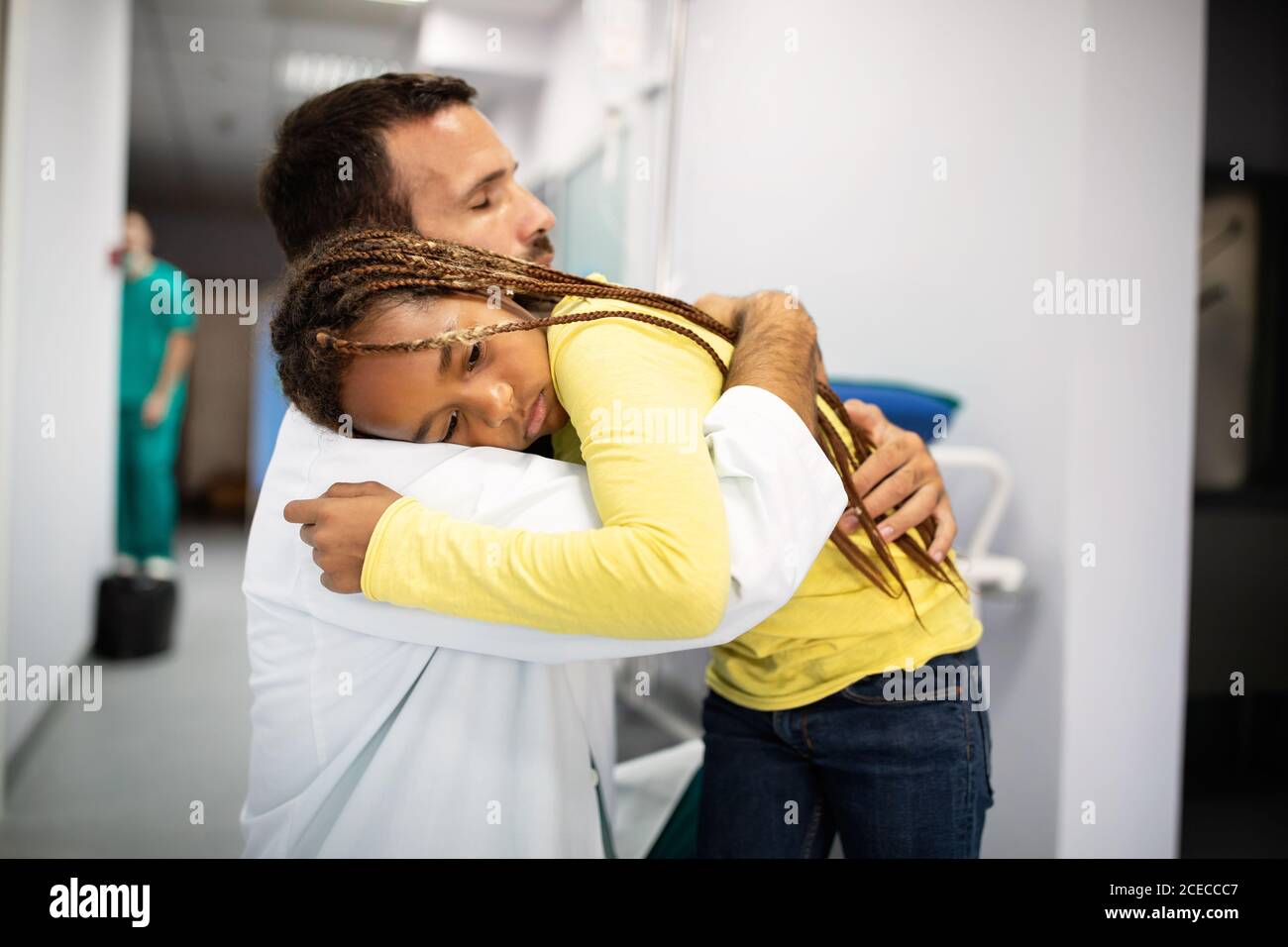Petite Fille Triste Banque D Image Et Photos Alamy Petite Fille Triste Banque D Image Et Photos Alamy