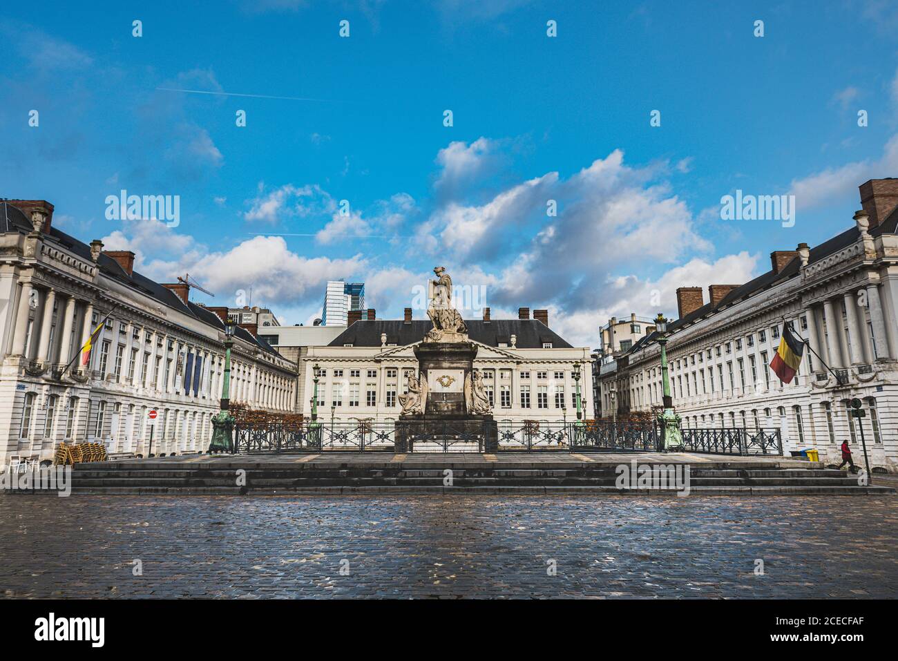 La place des Martyrs est une place néoclassique qui se réfère aux martyrs de la Révolution belge. Place pavée de Martelaarsplein à Bruxelles Banque D'Images