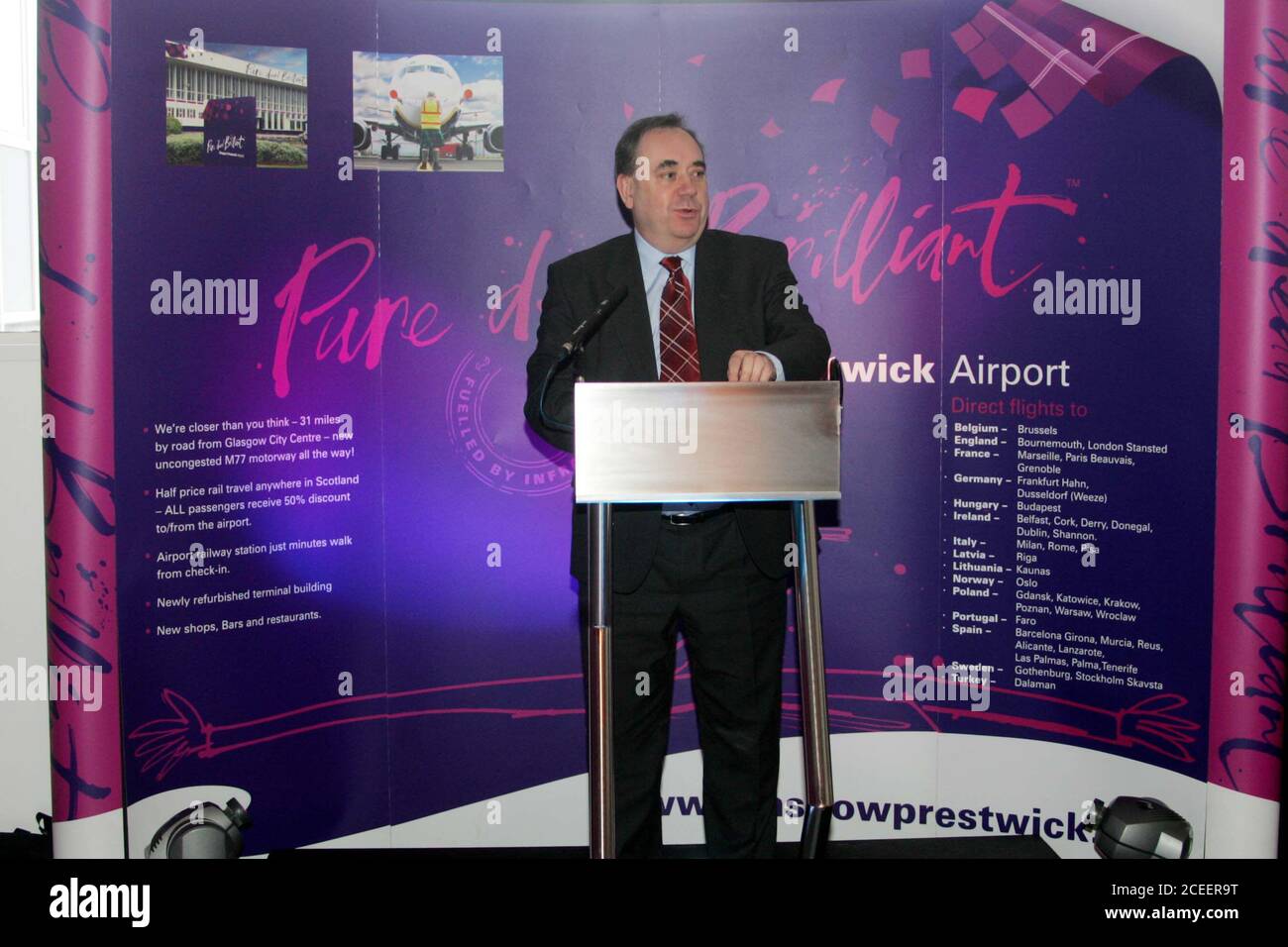 Prestwick, Ayrshire Écosse 11 mars 2008 : Alex Salmond SNP Premier ministre écossais au lancement de l'étude sur les avantages économiques des aéroports de Prestwick à Glasgow Banque D'Images