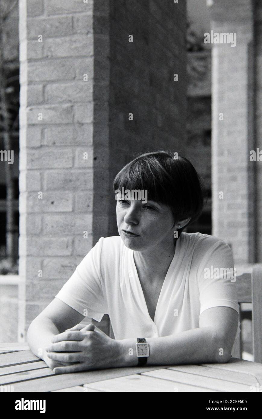 Lesley Brown, rédactrice en chef des dictionnaires à la Oxford University Press, Walton Street, Oxford. 13 août 1993. Photo: Neil Turner Banque D'Images