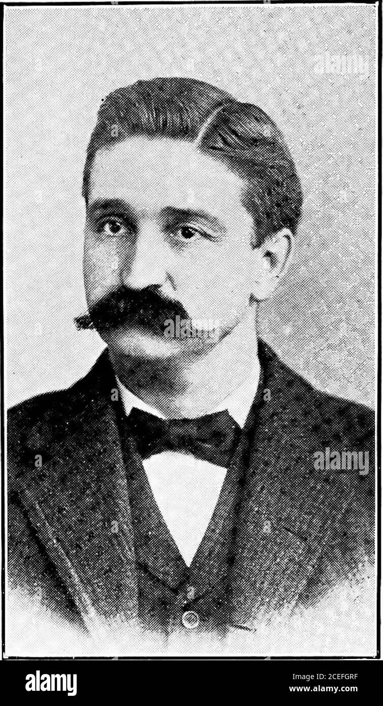 . L'histoire centenaire de Kutztown, Pennsylvanie : célébration du centenaire de l'incorporation de l'arrondissement, 1815-1915. DR. EDWARD HOTTENSTEIN est décédé le 26 août 1914, à l'âge de 82 ans. 11 mois aud 25 jours. La famille de l'Iottenstein est l'une des plus importantes de cette partie de Penn-sylvania. Sur ce pase et facinri sont les images de cette grande famille de médecins. Edward Hottenstein est un descendant de Kunoon Hottenstein, qui était un soldat dans l'armée allemande. Kuno mar-ried Louisa Von Bertr meurt en 1563. Ses deux fils étaient Nichols et Ernst. Ce dernier s'est marié et a laissé trois fils wh Banque D'Images