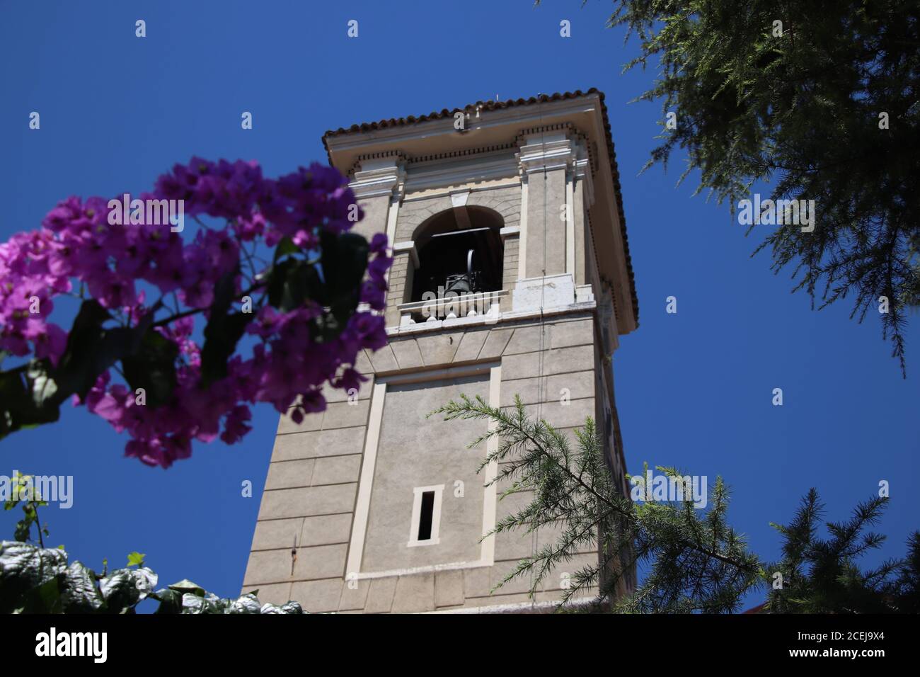 Détail architectural de l'église de Gargnano petit village sur Garda lac en Italie Banque D'Images