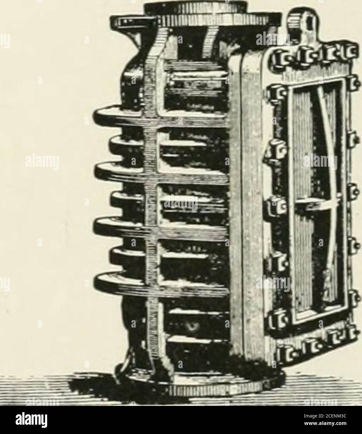 . Machines pour les mines métallurgiques : un traité pratique pour les ingénieurs miniers, les métallurgistes et les gestionnaires de mines. ed que comme la course descendante des tiges provoque la course ascendante du moteur, il doit toujours y avoir un excès de poids suffisant pour ce faire. Toutefois, lorsqu'un moteur à double effet est utilisé, tel que le moteur Corliss horizontal illustré. 82, où la force de la vapeur est utilisée équallyon des deux côtés du piston, plus le poids de l'eau dans les maintesmontantes correspond au poids des tiges, de sorte que le moteur peut avoir un équalamou Banque D'Images