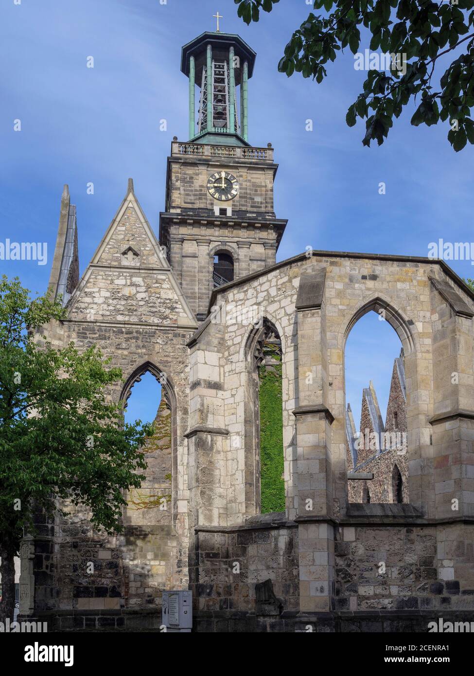 Ruine der Aegidienkirche - Kriegsdenkmal - à Hanovre, Niedersachsen, Deutschland, Europa Ruins of Aegidien Croch. Mémorial de guerre à Hanovre, Basse Sax Banque D'Images