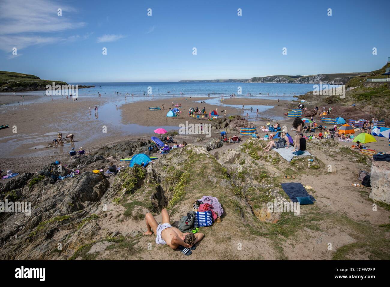 Plage de Bigbury-on-Sea surplombant Burgh Island, région d'une beauté naturelle exceptionnelle, côte sud-ouest du Devon, Angleterre, Royaume-Uni Banque D'Images
