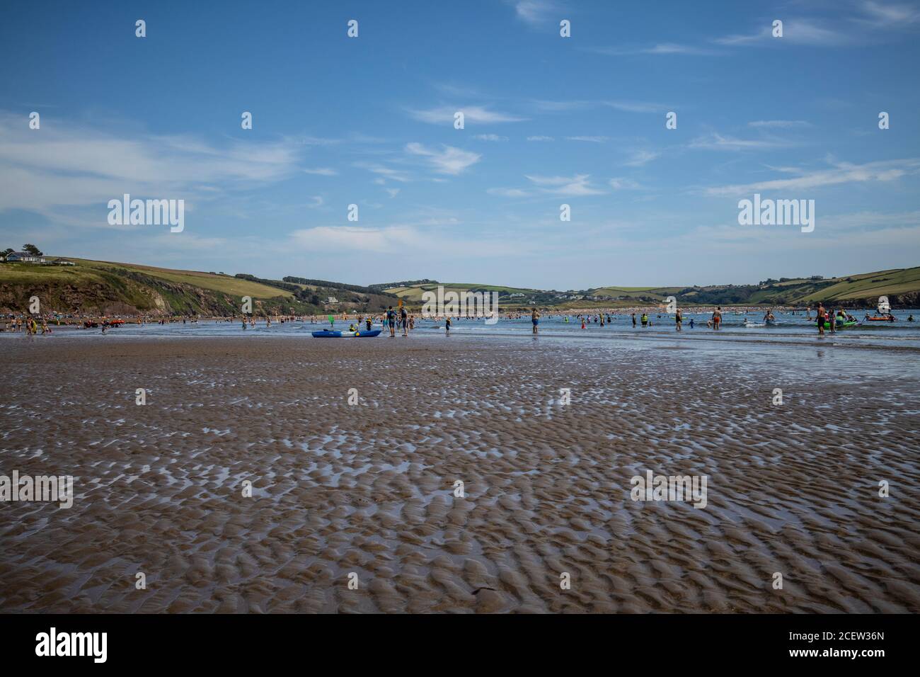 Plage de Bigbury-on-Sea surplombant Burgh Island, région d'une beauté naturelle exceptionnelle, côte sud-ouest du Devon, Angleterre, Royaume-Uni Banque D'Images