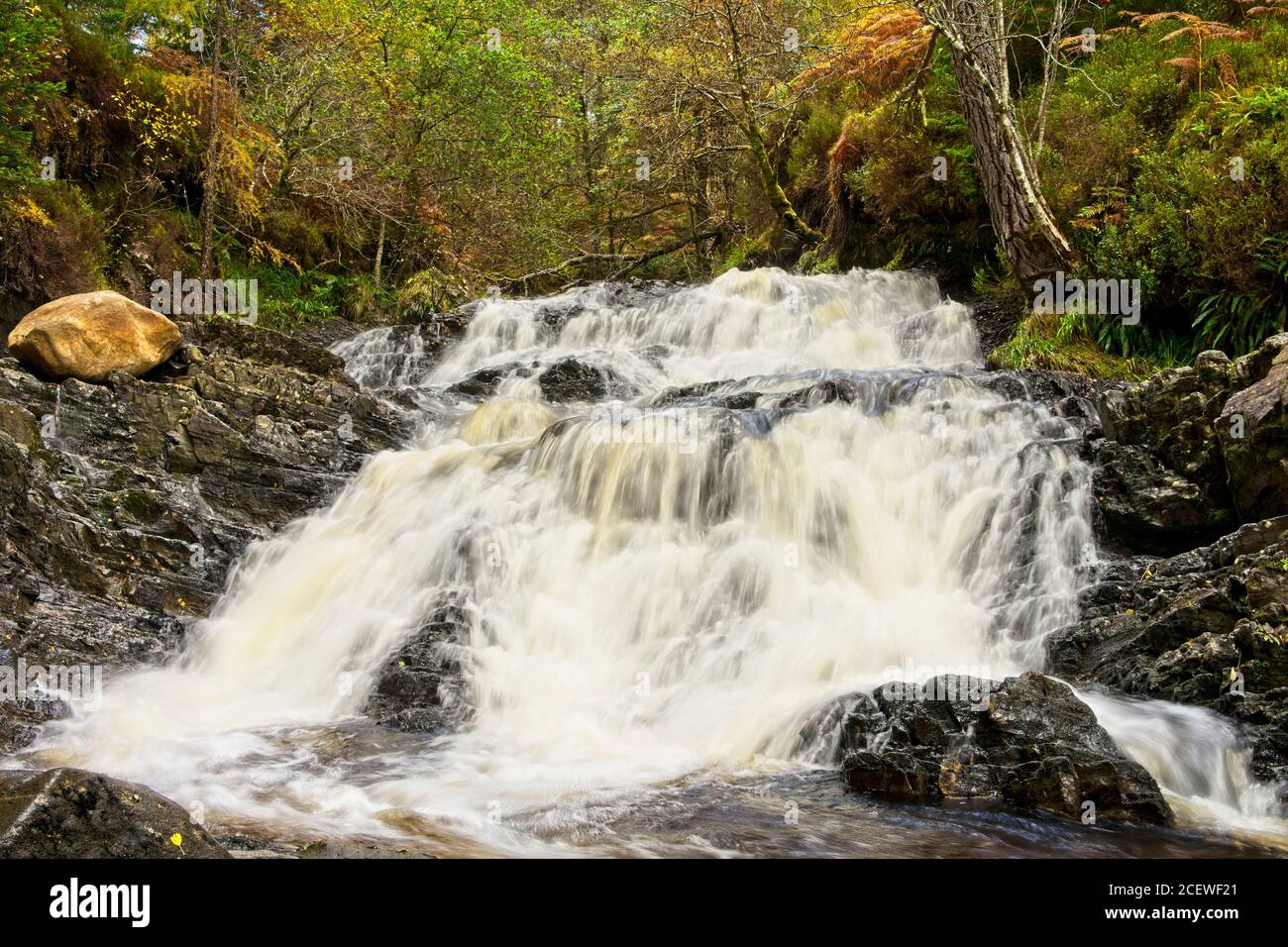 Les chutes de Plodda près de Glen Affric dans les Highlands d'Écosse Banque D'Images