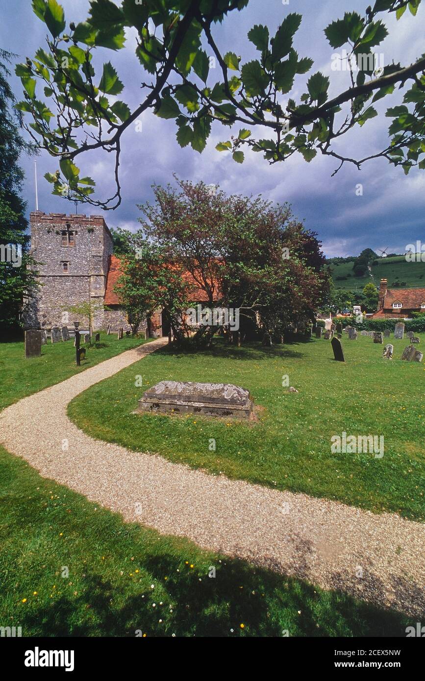 St Mary la Vierge Église – AKA St Barnabus dans le Vicaire de Dibley. Turville, Buckinghamshire, Chilterns, Angleterre, Royaume-Uni Banque D'Images