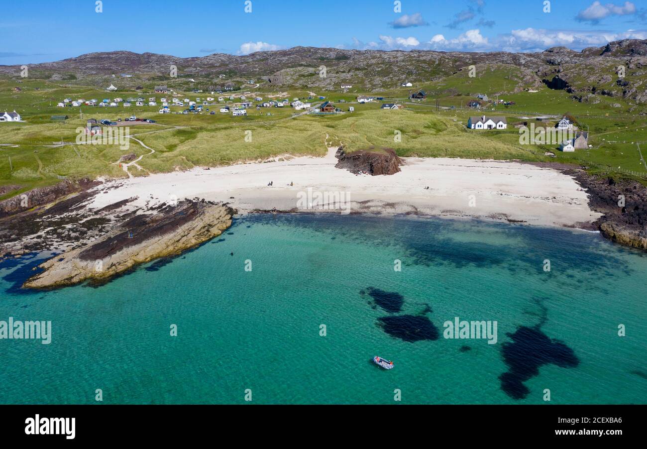 Vue aérienne de la plage à Clachpéage à Sutherland, région des Highlands d'Écosse, Royaume-Uni Banque D'Images