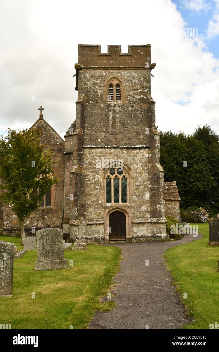 L'église anglicane Saint-Michel et tous les Anges à Penselwood, Somerset, Angleterre. La classe 2 a été construite au XVe siècle. Banque D'Images