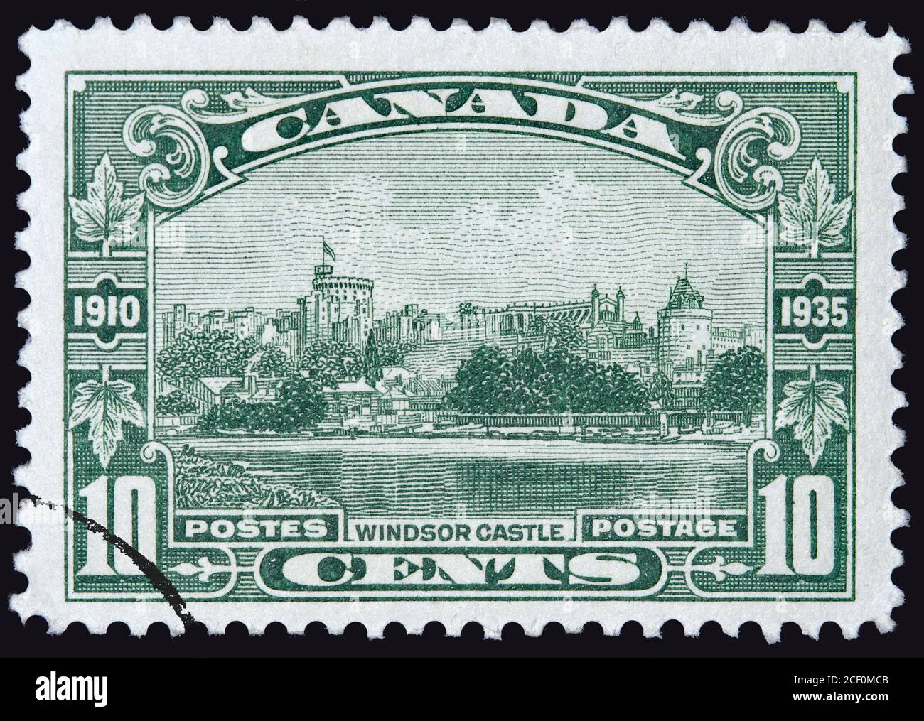 Ottawa, Canda - 1935 juillet : timbre canadien montrant le château de Windsor en Angleterre, émis pour commémorer le 25e anniversaire du règne du roi George V. Banque D'Images