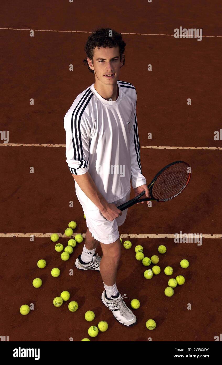 Un des meilleurs joueurs de tennis au monde à seulement 16 ans, Andy Murray né le 15 mai 1987 vu ici avec la maman Judy photos prises en 2004 par Alan Peebles Banque D'Images
