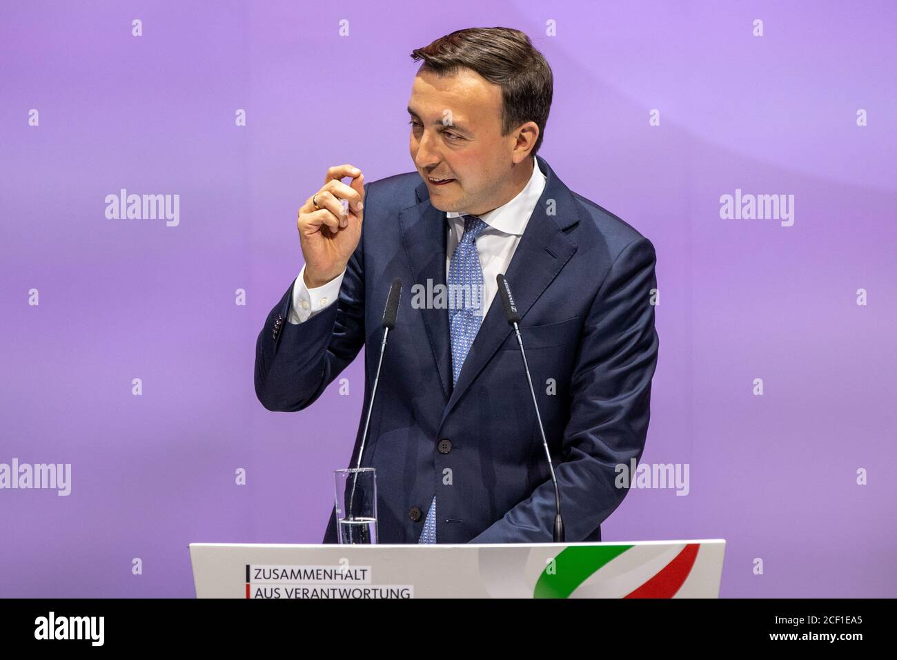 Bochum, Allemagne. 02 septembre 2020. Paul ZIEMIAK (Secrétaire général, CDU) prononce son discours, cérémonie pour le 75e anniversaire de la fondation de la CDU en Rhénanie-du-Nord-Westphalie dans le Starlight-Express-Theatre à Bochum, le 02.09.2020, Â | usage dans le monde crédit: dpa/Alay Live News Banque D'Images