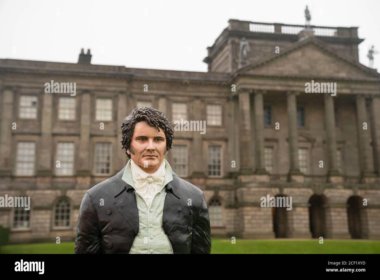 USAGE ÉDITORIAL SEUL UN gâteau grandeur nature de M. Darcy, tel qu'il a été joué par Colin Firth dans la mini-série télévisée Pride and Pregous, a été créé par la célèbre cake designer Michelle Wibowo dans le 25ème anniversaire de la série emblématique pour célébrer le lancement de la saison Jane Austen sur Drama, Quel sera l'air le dimanche à partir du 6 septembre ??? 20e. Banque D'Images