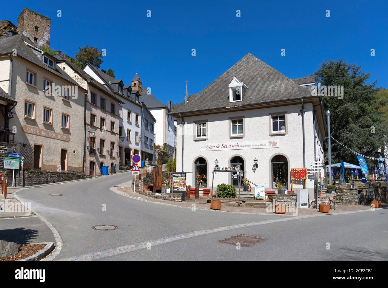 Europe, Luxembourg, Diekirch, Esch-sur-Sûre, rue du Moulin. Banque D'Images