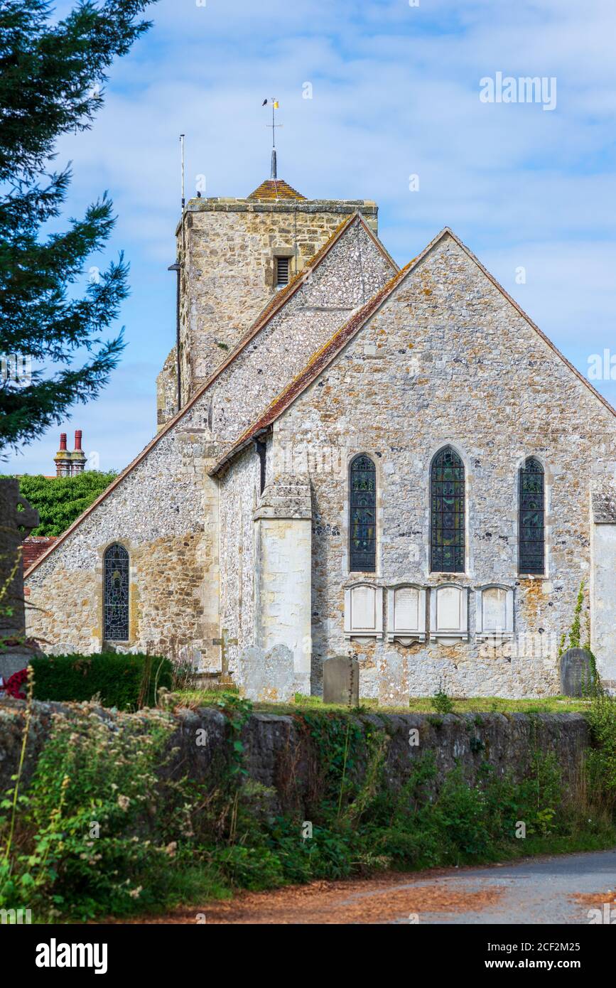 Eglise de St Michael dans le village pittoresque d'Amberley, parc national de South Downs, West Sussex, Royaume-Uni Banque D'Images