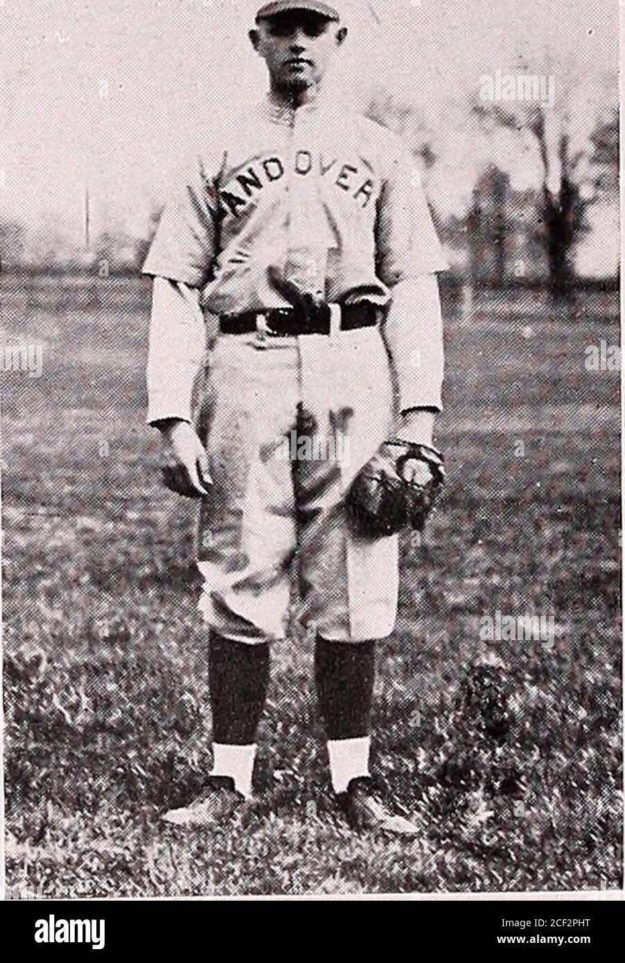 . Pot-pourri. Duffy Webb Davis Wight FresWindows Sharpe Goss Williams Martin Davgherty Bishop Newbold. Capitaine osier. MYR. Serve.v 1919 ÉQUIPE DE FOOTBALL Atti>mt?r-iExrtrr iFonlbaU ^cavtB A. E. E. E. 1877 0 1897 14 18 1878 22 0 1898 0 1879 0 18 1899 17 0 1880 8 8 1900 0 1881 (i 0 1901 0 5 1882 12 0 1902 29 17 1883 17 6 1903 11 14 1884 11 8 1904 10 35 1885 J SO jeu 1905 28 0 1886 0 26 1906 6 0 1887 4 44 1907 9 6 1888 10 0 1908 12 0 1889 SO Jeu 1909 3 0 1890 16 0 1910 21 0 1891 26 10 1911 23 5 1892 18 28 1912 7 0 1893 10 26 1913 0 59 1894 pas de jeu 1914 7 58 1895 pas de jeu 1915 7 37 1896 28 0 191 Banque D'Images