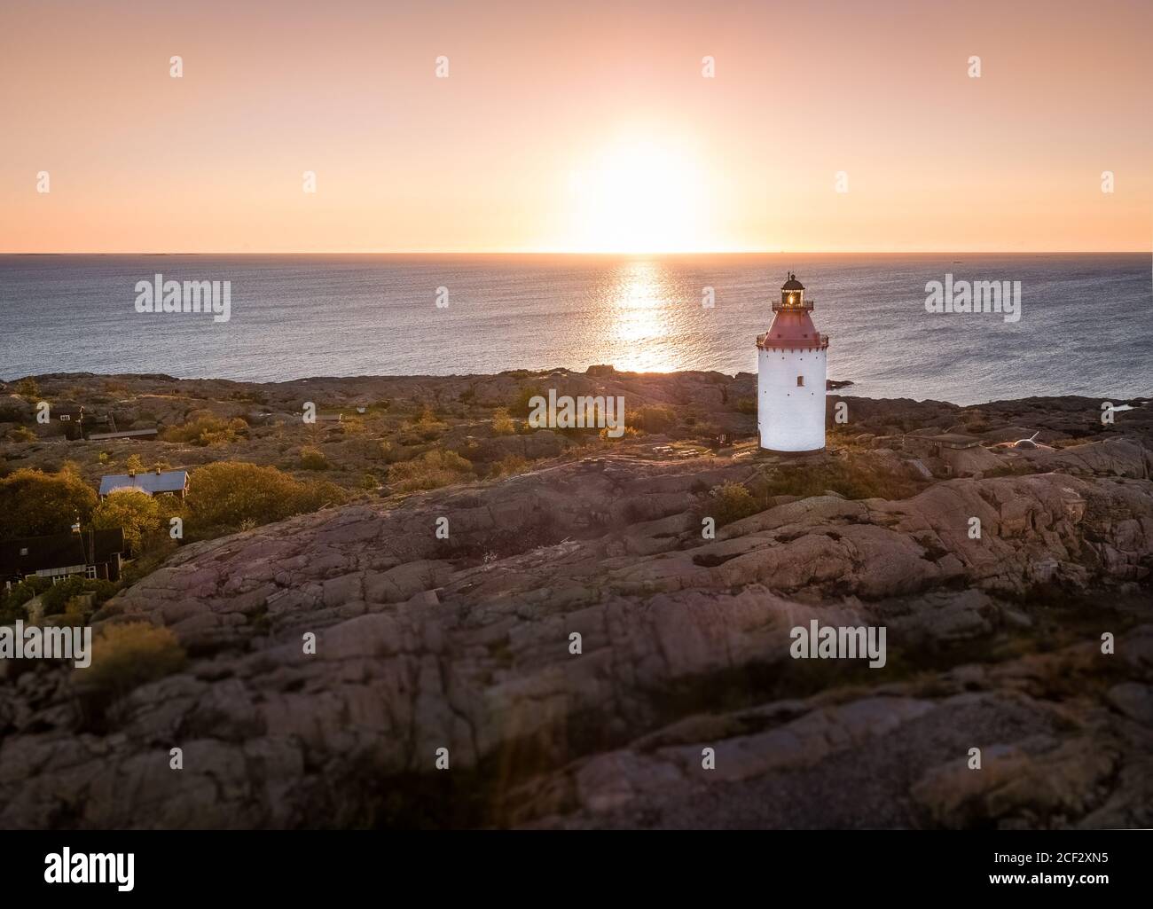 Landsort est le nom d'un phare sur l'île d'Öja. Le petit village est l'une des destinations les plus populaires de l'archipel de Stockholm. Banque D'Images