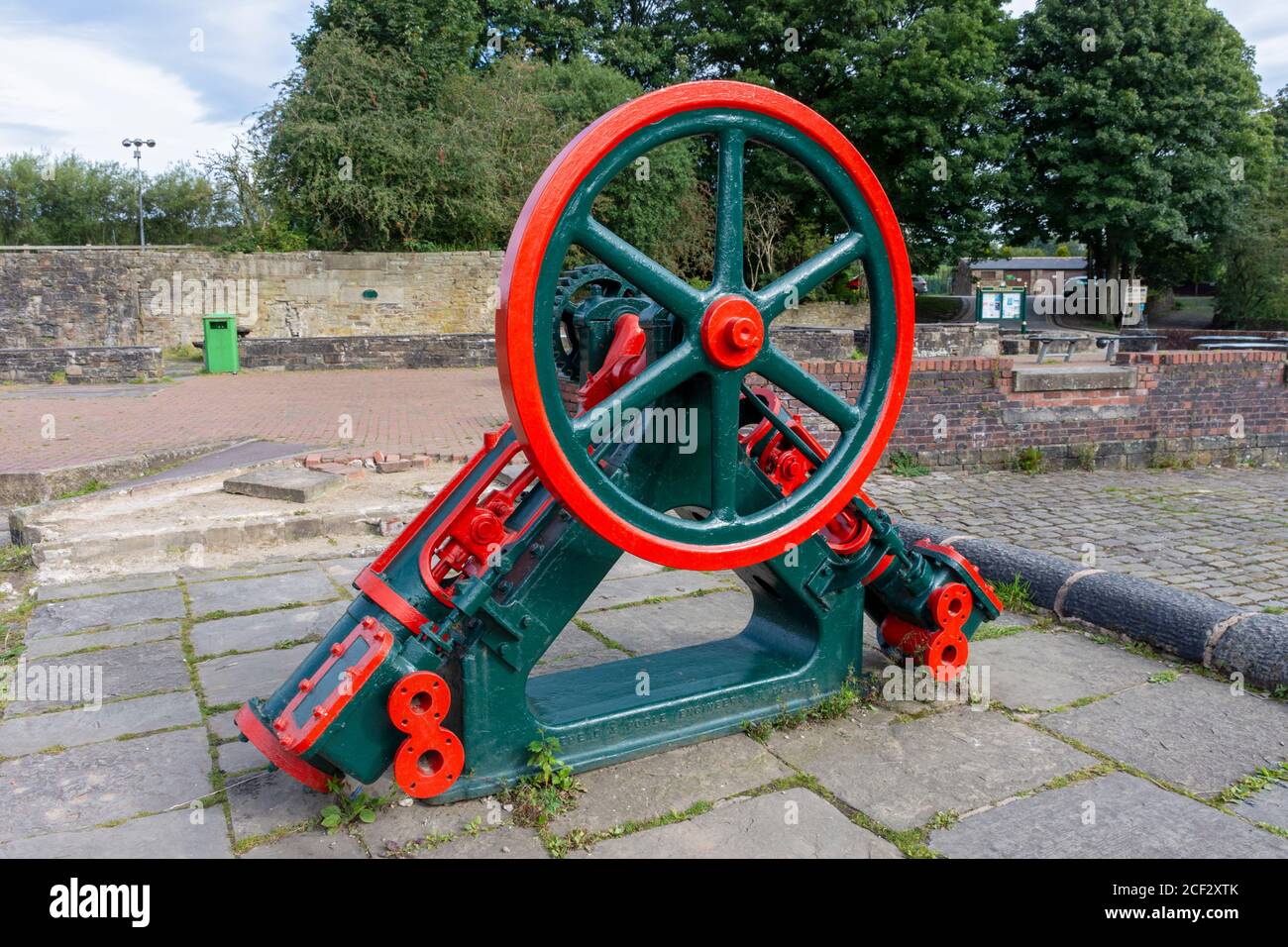 Ancien moulin moteur présentait comme une œuvre d'ébarbures à Country Park, Bury, Greater Manchester, Angleterre, RU Banque D'Images