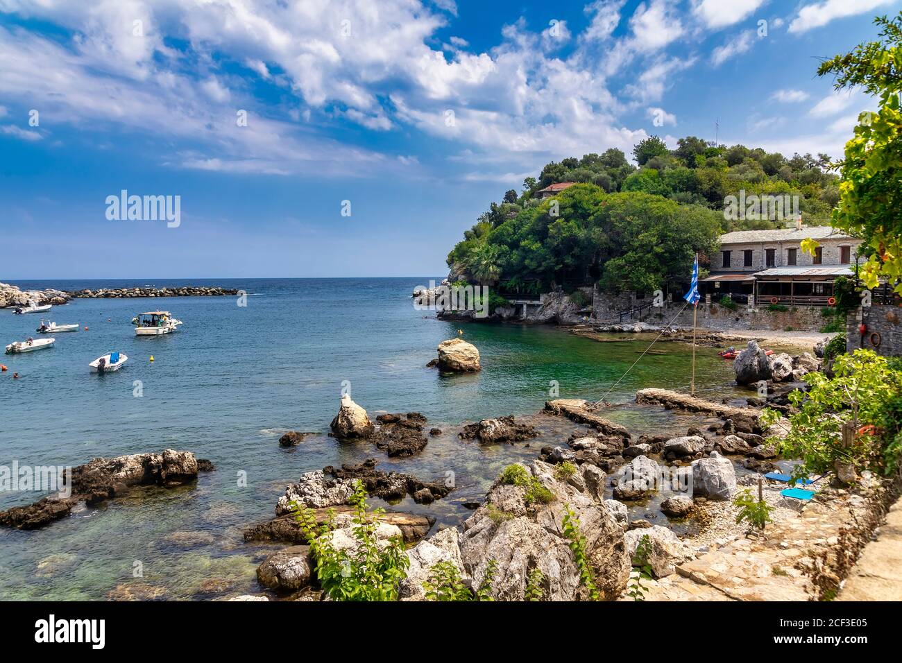 Plage de Damouchari pittoresque Pelion en Grèce Banque D'Images