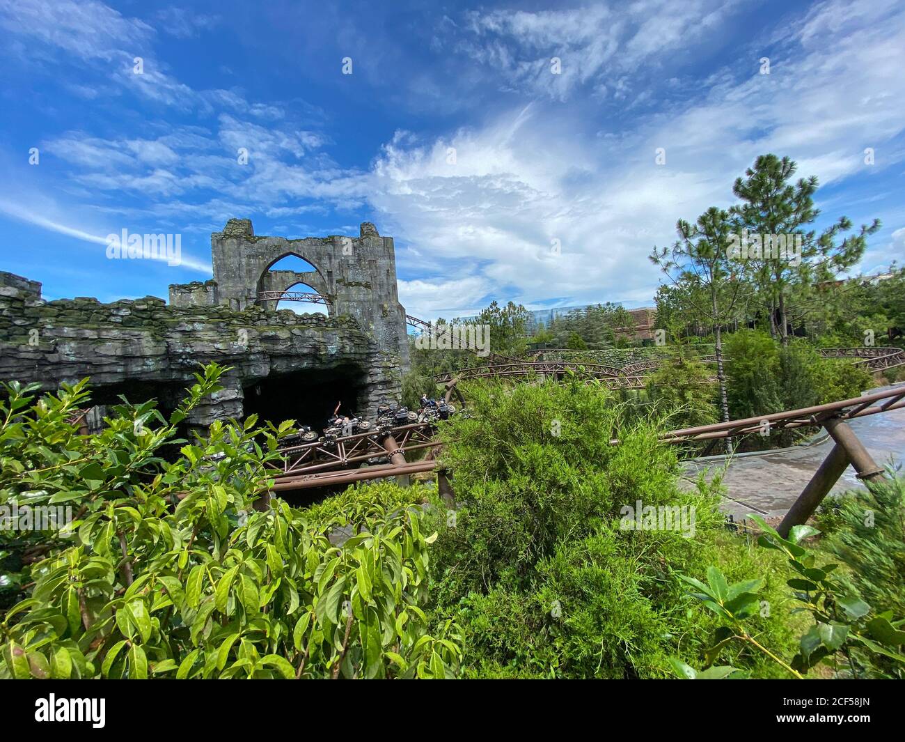 Orlando,FL/USA-8/30/20: La passionnante promenade en montagnes russes des créatures magiques de Hagrid à Universal Studios à Orlando, FL. Banque D'Images