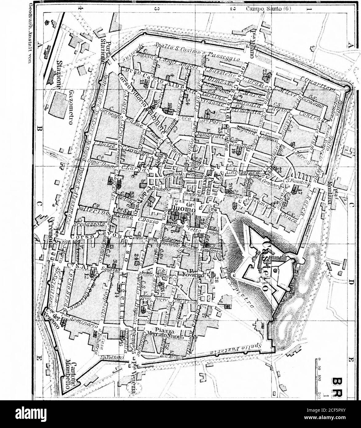. Italie: Un manuel pour les voyageurs. First part (Nothern Italy). ed, R. 3, D. 4 fr.;due Colombe, tous deux bien parlés de) est une ville animée avec 4300 in-hab., à l'angle S.W. du lac, avec une gare (p. 186).OMN. De la jetée au train 50 c, bagages 25 c. Vers 3!/2 M. à l'E., pas tout à fait à mi-chemin de Peschiera (p. 194),est le promontoire étroit de Sermione, projetant l^j^ M. dans le thelake, qui atteint ici sa plus grande largeur. Une agréable excursion peut être prise par bateau ou par calèche(6 fr.; 3 heures là-bas). Le village de pêcheurs (Poor locanda; Romaninscriptions et Lombardic Or Banque D'Images