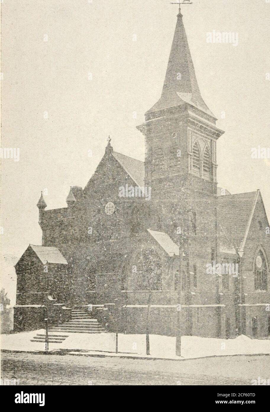 . Histoire du méthodisme et des Églises méthodistes de l'île Staten. Secrétaire d'enregistrement; E. H. Simonson,trésorier.SOCIÉTÉ D'AIDE AUX FEMMES : cette société a été formée le 24 juin 1867. Numéros de téléphone 91. Les personnes qui ont servi les premiers officiers étaient : le révérend Thomas H. Smith, presi-dent ; Mme William Snedeker, directrice; Mme H. R. Miller, secrétaire; Mme Matilda Smith, secrétaire adjointe; Mme James Hillyer, trésorière. À l'heure actuelle, les membres du bureau sont les suivants : Rev Enoch Meacham, président; Mme MatildaHallock, directrice; Mme Lewis Simonson, secrétaire; Mme A. C. Hillyer, trésorière.JUNIOR Banque D'Images