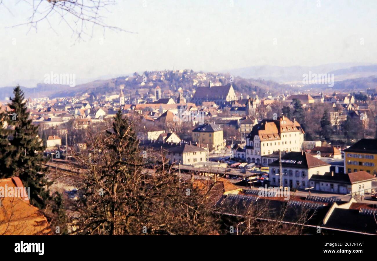 Vue sur le bas du calvaire de San Salvador à la Ville Schwäbisch Gmünd en Allemagne dans les années 1980 Banque D'Images