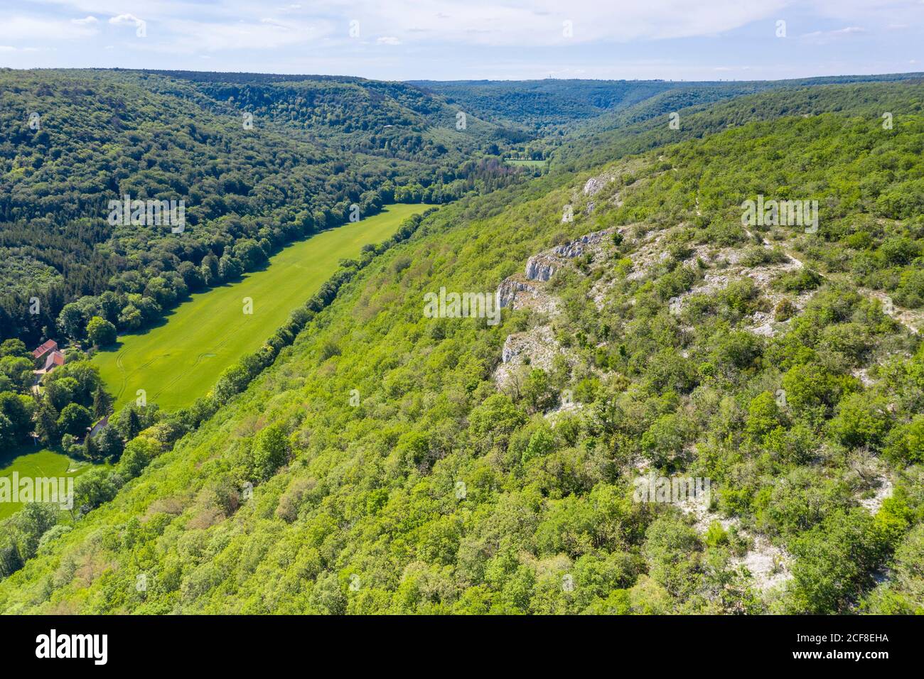 France, Côte d’Or, Réserve naturelle régionale de Val Suzon, Messigny et Vantoux, Foret Domaniale de Val Suzon (vue aérienne) // France, Côte d’Or (21), rés Banque D'Images France, Côte d’Or, Réserve naturelle régionale de Val Suzon, Messigny et Vantoux, Foret Domaniale de Val Suzon (vue aérienne) // France, Côte d’Or (21), rés Banque D'Images