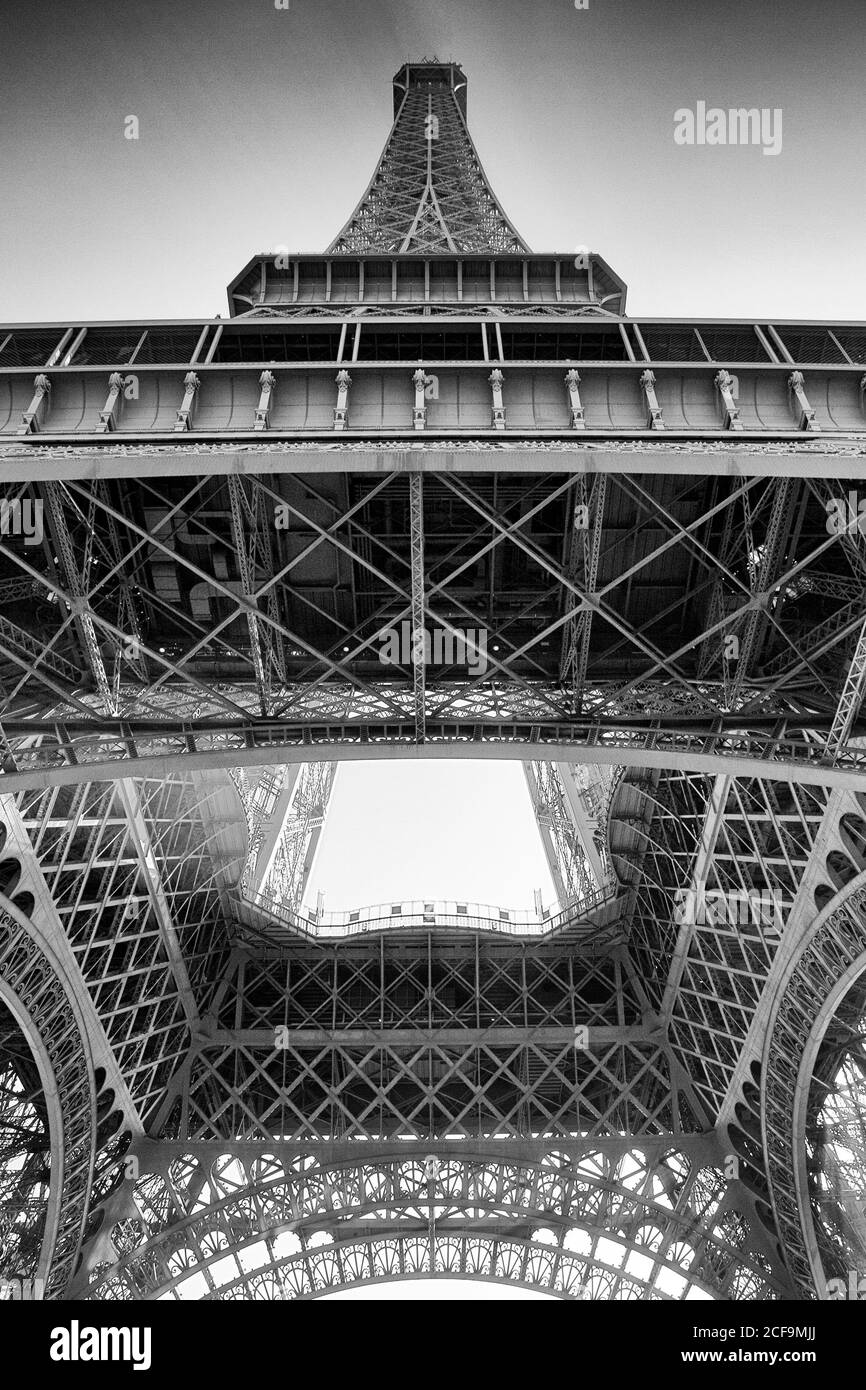 L'emblématique Tour Eiffel en France Banque D'Images