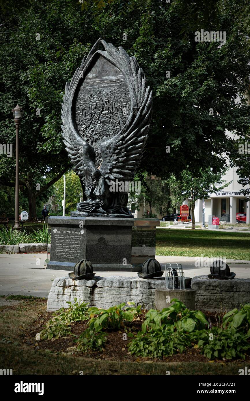 Kitchener Ontario Canada. Monument aux pompiers Kitchener Ontario Canada Banque D'Images