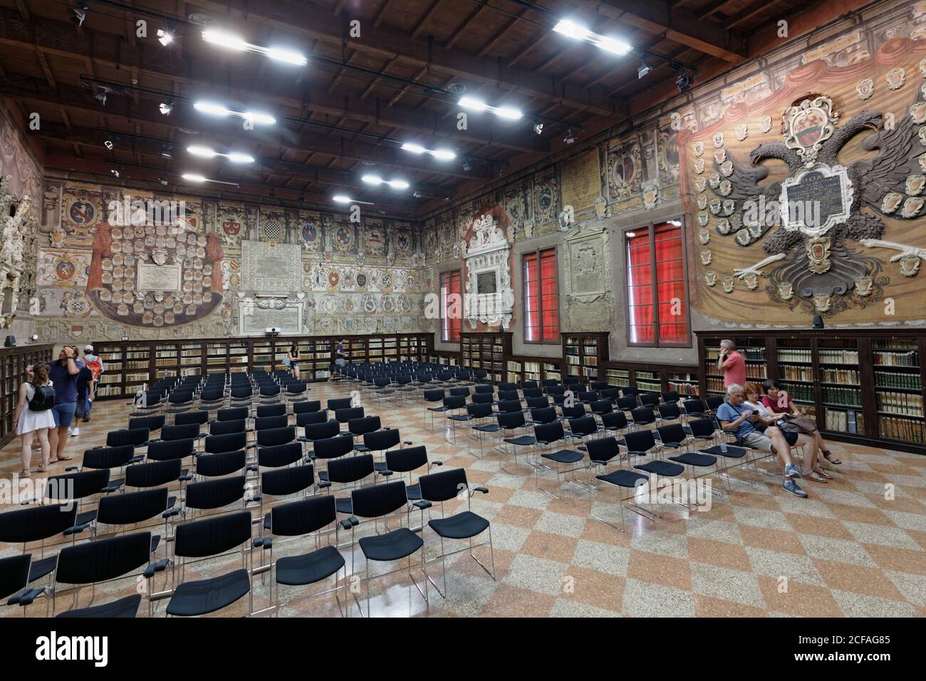 Sala dello Stabat Mater, la salle de conférence Stabat Mater dans l'Archiginnasio de Bologne, Italie Banque D'Images