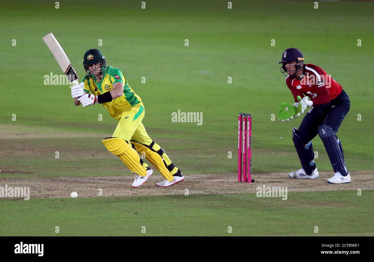 Steve Smith, en Australie, se battait lors du premier match Vitality IT20 au Ageas Bowl, à Southampton. Banque D'Images