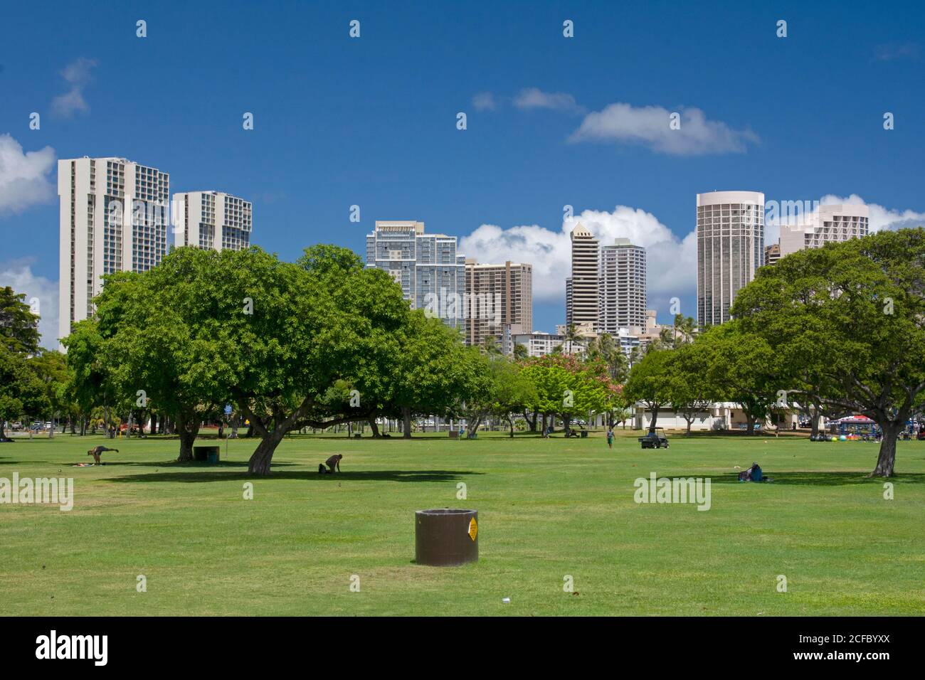Journée d'été au Ala Moana Beach Park, Honolulu, Oahu, Hawaii, États-Unis Banque D'Images