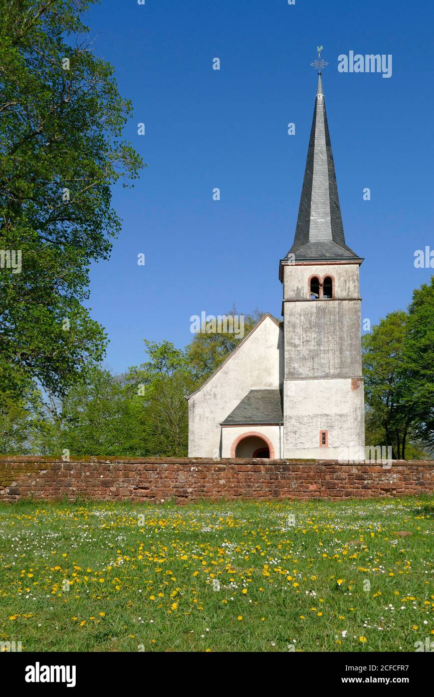 Ancienne église paroissiale de Jean-Baptiste, Kastel-Staadt, Vallée de Saar, Rhénanie-Palatinat, Allemagne Banque D'Images