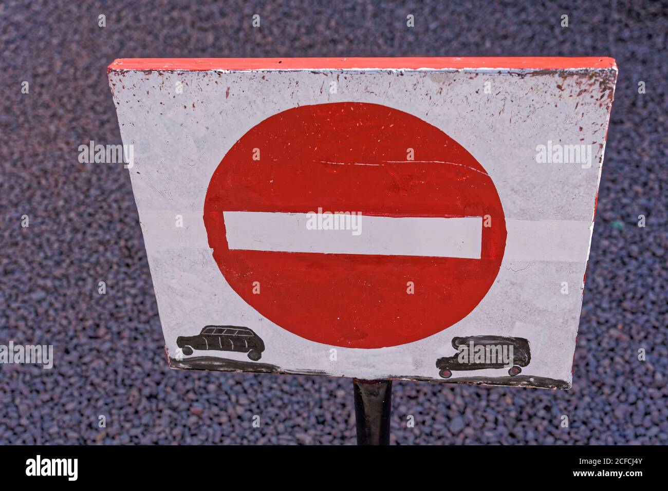 Ait Benhaddou, fait à la main, Maroc, signalisation routière sans entrée, circulation automobile Banque D'Images