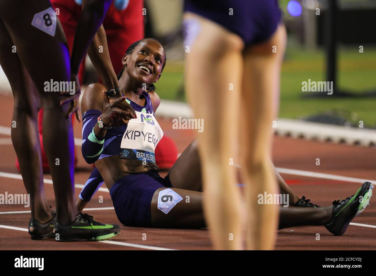 Bruxelles, Belgique. 4 septembre 2020. La foi kényane Kipyegon réagit après les 1000m Women à l'événement d'athlétisme Diamond League Memorial Van Damme au stade du Roi Baudouin à Bruxelles, Belgique, le 4 septembre 2020. Credit: Zheng Huansong/Xinhua/Alay Live News Banque D'Images