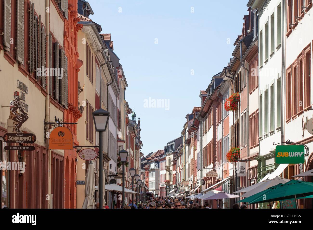 Hauptstrasse zone piétonne dans la vieille ville, Heidelberg, Bade-Wurtemberg, Allemagne, Europe Banque D'Images