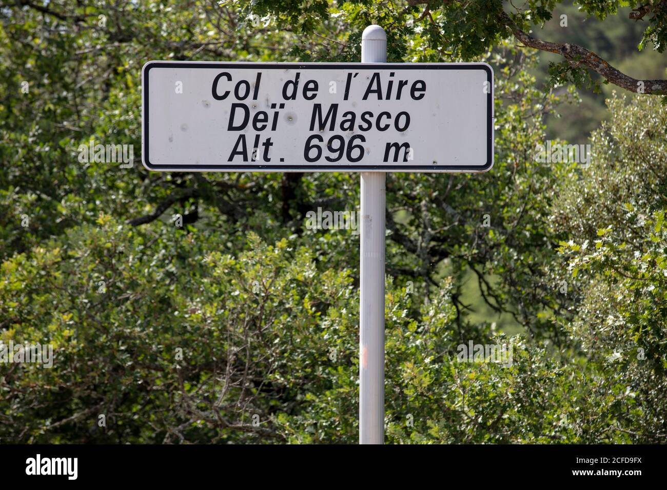 Passez le sommet, panneau au col de l'aire dei Masco, Cereste, Alpes-de-haute-Provence, France Banque D'Images