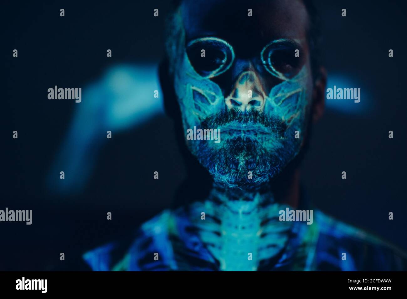 Portrait du crâne squelette de l'homme adulte à halloween Banque D'Images